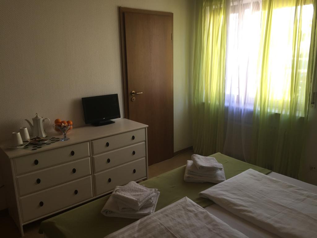 Motels21 Sersheim Стая снимка