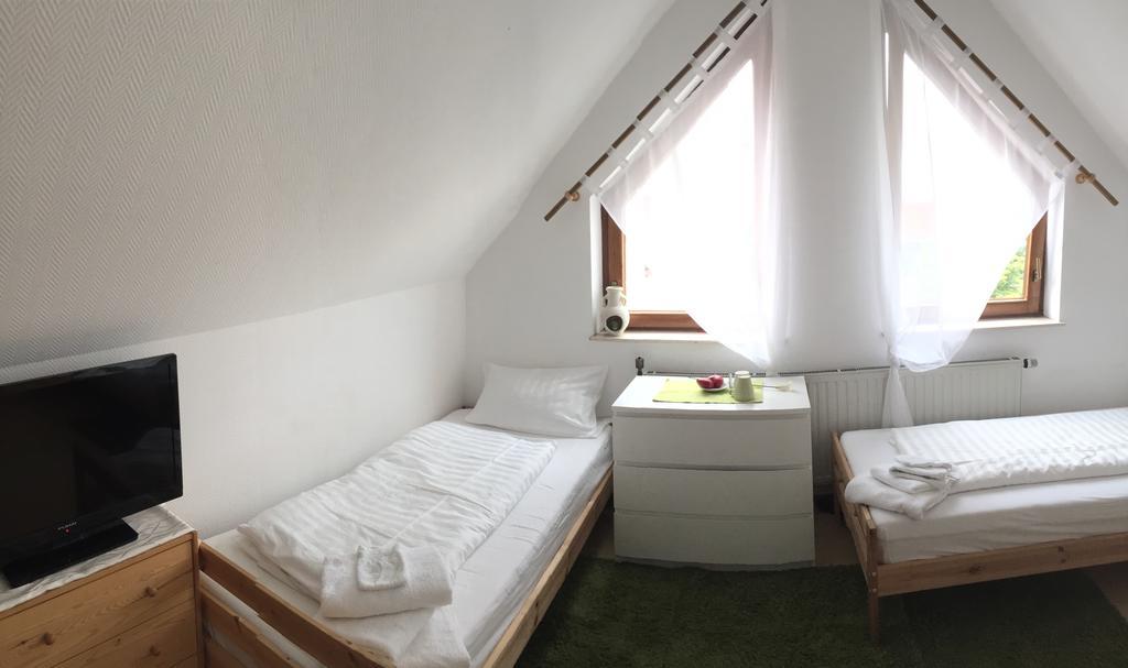 Motels21 Sersheim Стая снимка